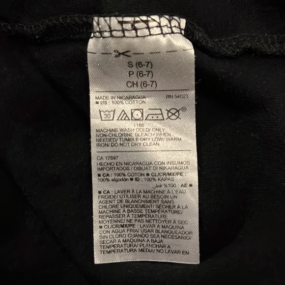 Mandalorian t-shirt for kids 6-7 yo old navy star wars - Picture 3 of 4